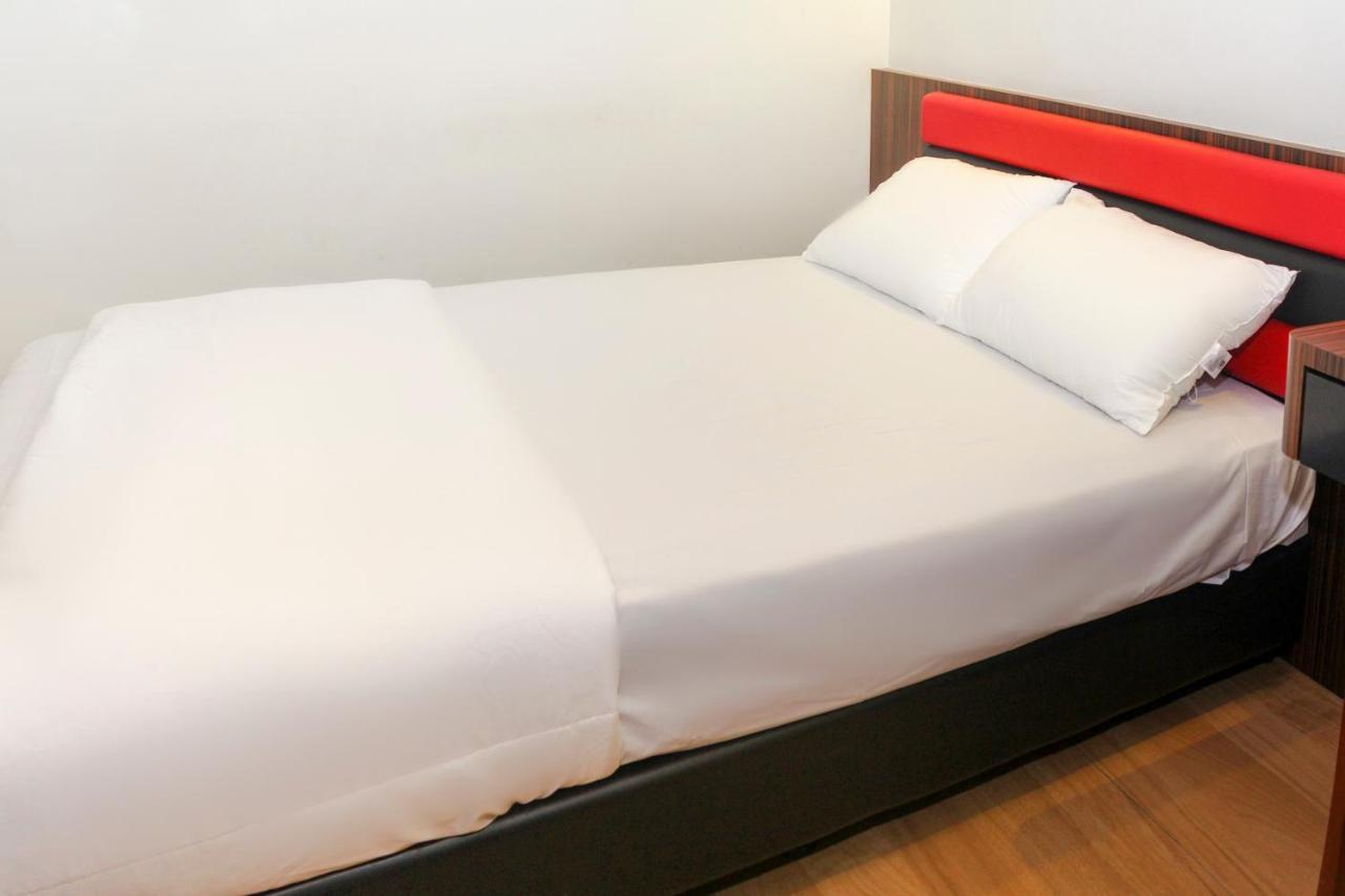 Oyo 90027 Happy Hotel Johor Bahru Eksteriør billede